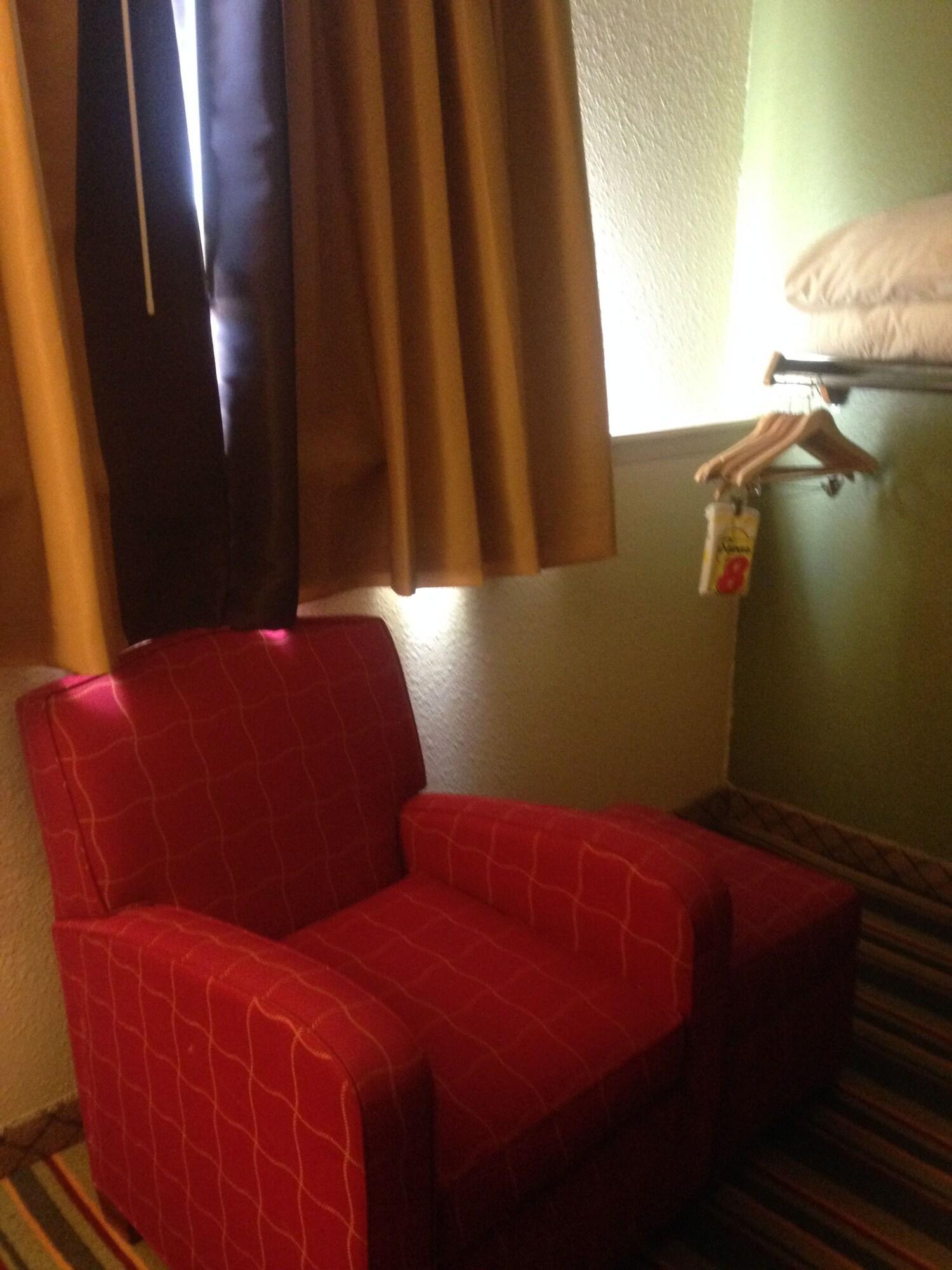 Super 8 By Wyndham Craig Hotel Kültér fotó