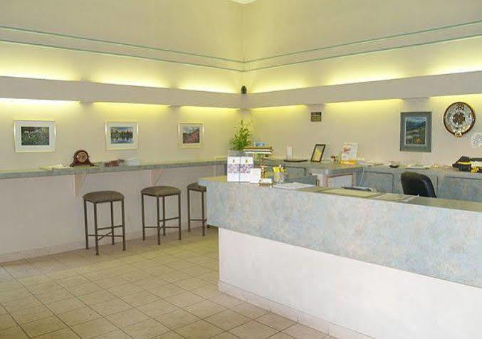 Super 8 By Wyndham Craig Hotel Kültér fotó